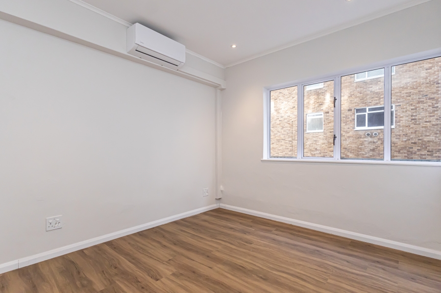 To Let 2 Bedroom Property for Rent in Sea Point Western Cape